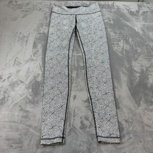 Lululemon Leggings‎ Size 6 Black White Floral Ankle Gym Athleisure Low Rise 30"